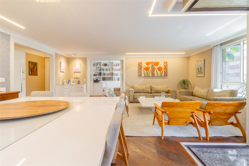 Foto REO1180955
