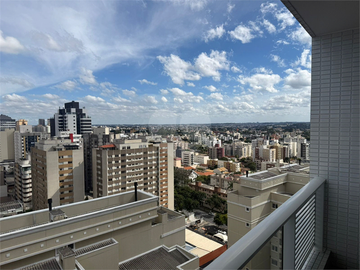 Foto REO1181011