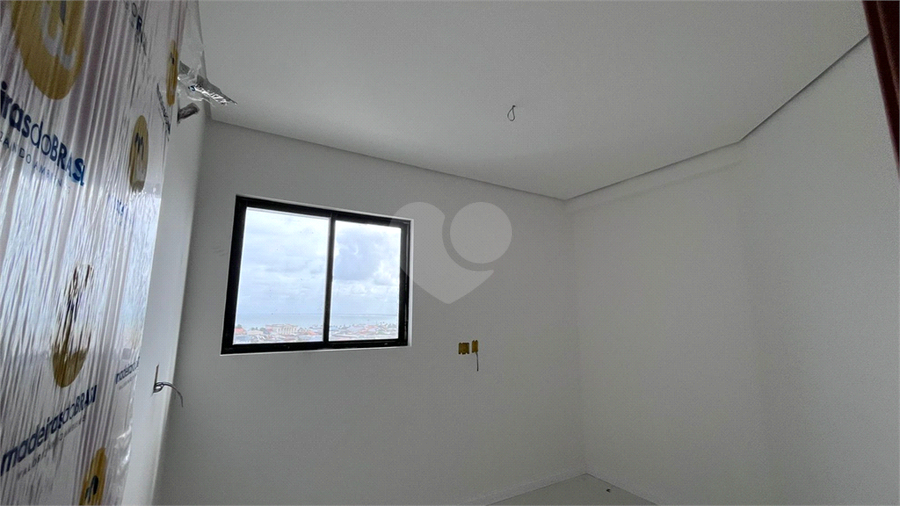 Foto REO1181426