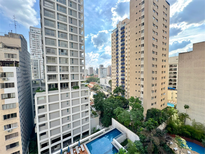 Foto REO1181507