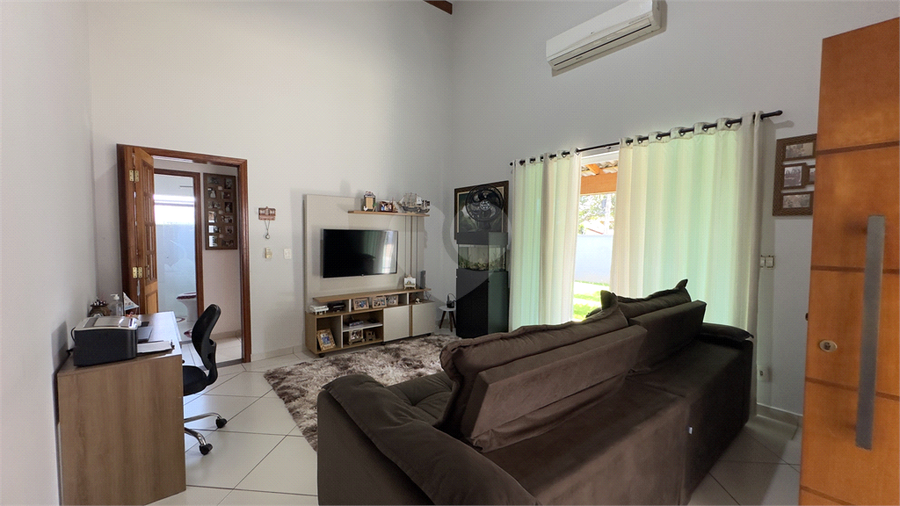 Foto REO1181575