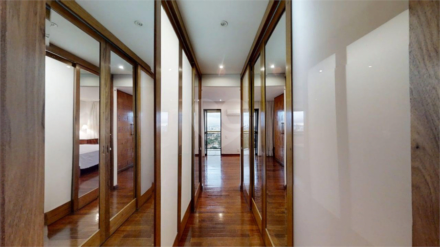 Foto REO1181827
