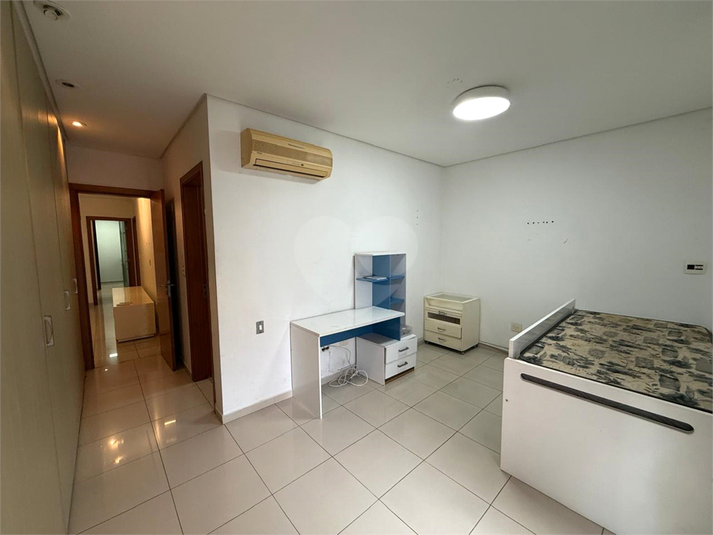Foto REO1181900