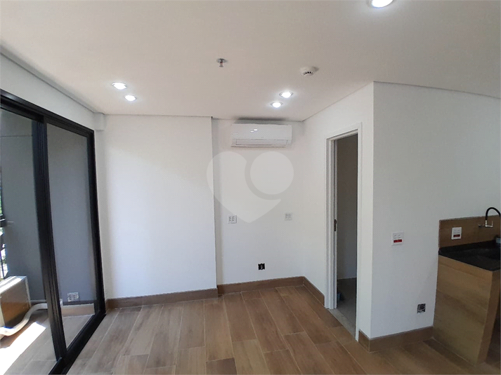 Foto REO1181919