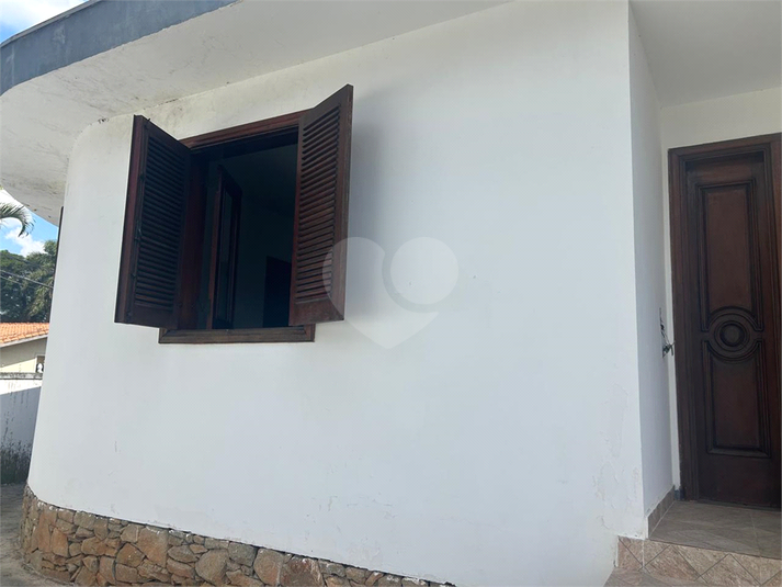 Foto REO1181920