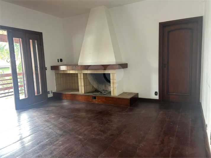 Foto REO1181920