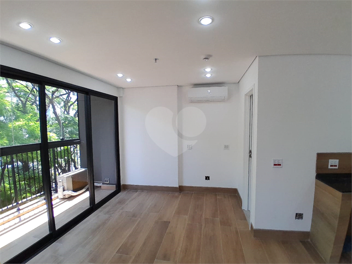 Foto REO1181926