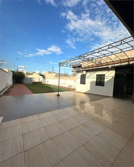 Foto REO1181990