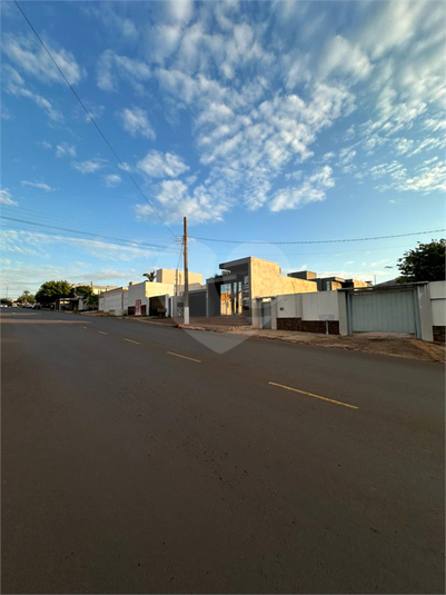 Foto REO1181990