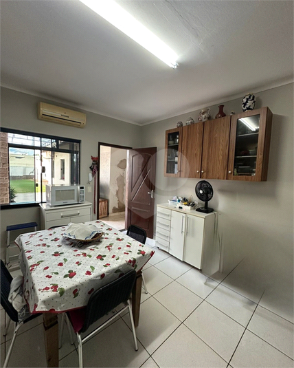 Foto REO1181990