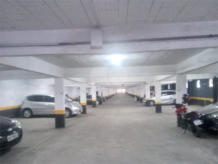 Foto REO1182004