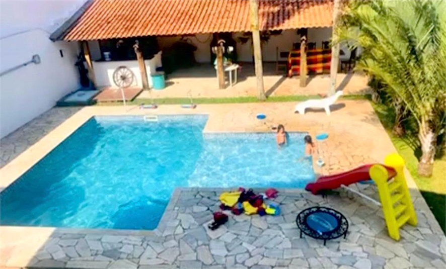Foto REO1182026
