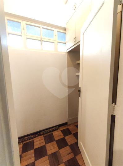 Foto REO1182039