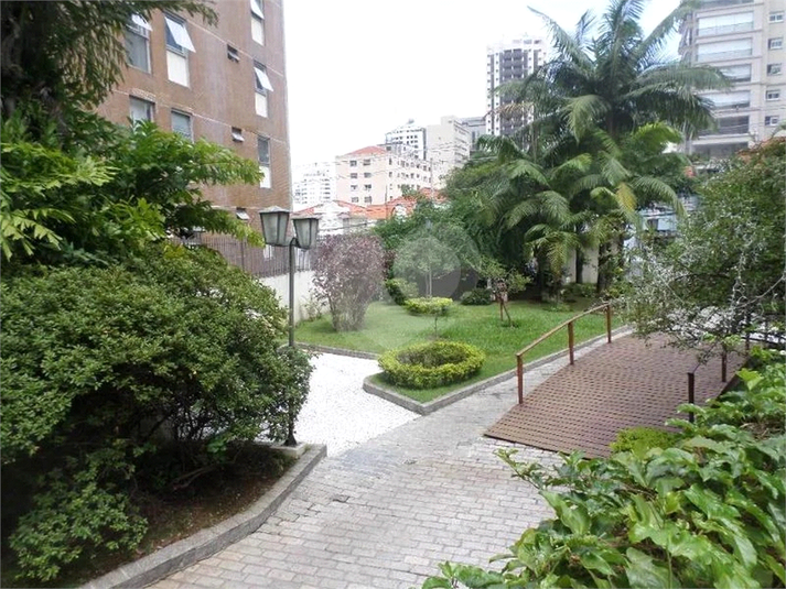 Foto REO1182140