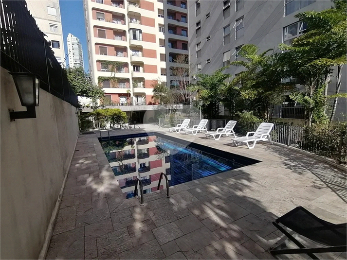 Foto REO1182140