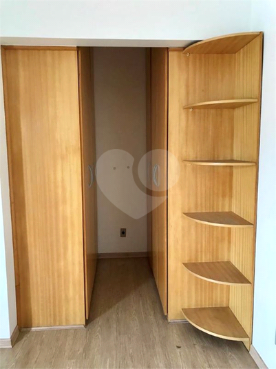 Foto REO1182152
