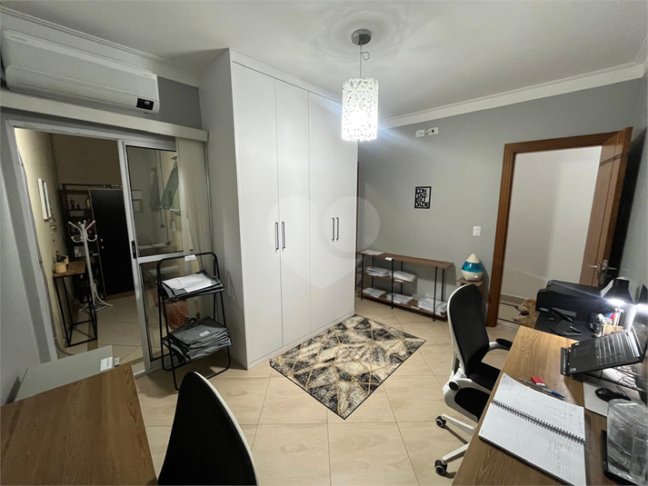 Foto REO1182154