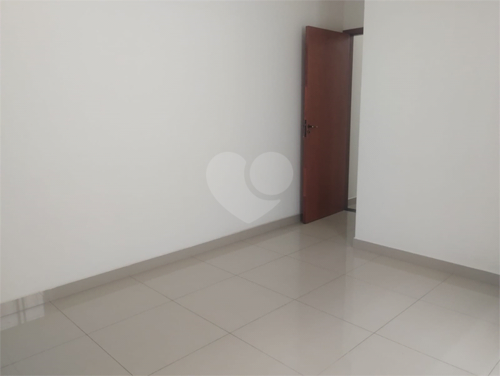 Foto REO1182167