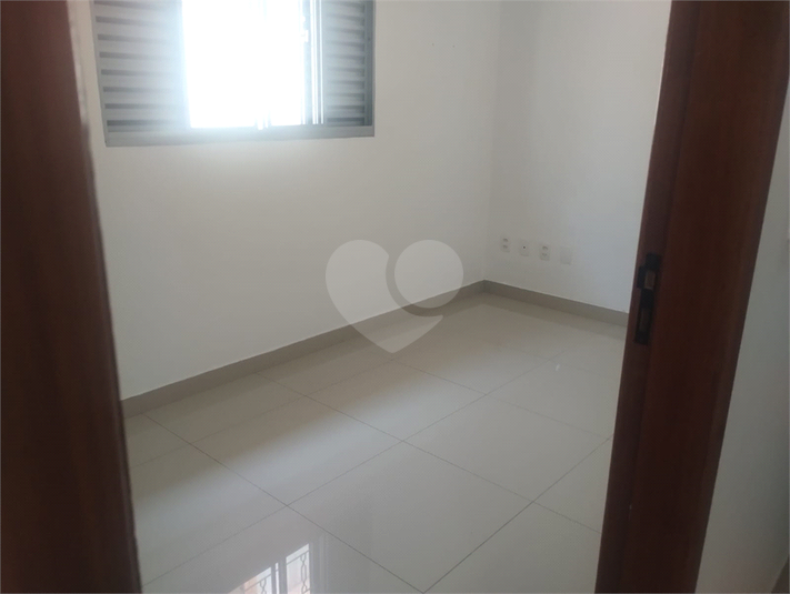 Foto REO1182167