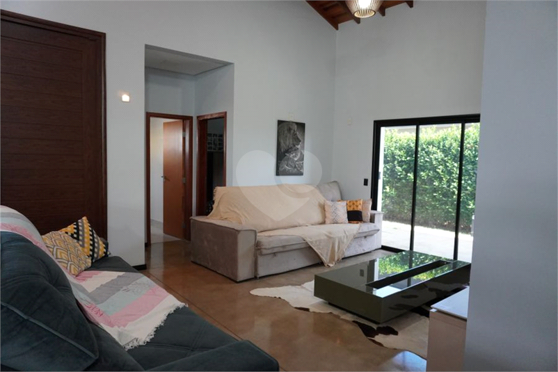 Foto REO1182195