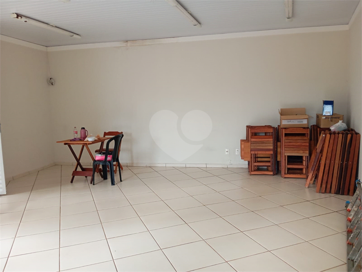 Foto REO1182221