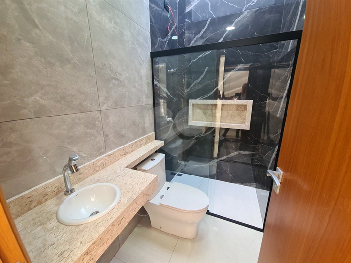 Foto REO1182243