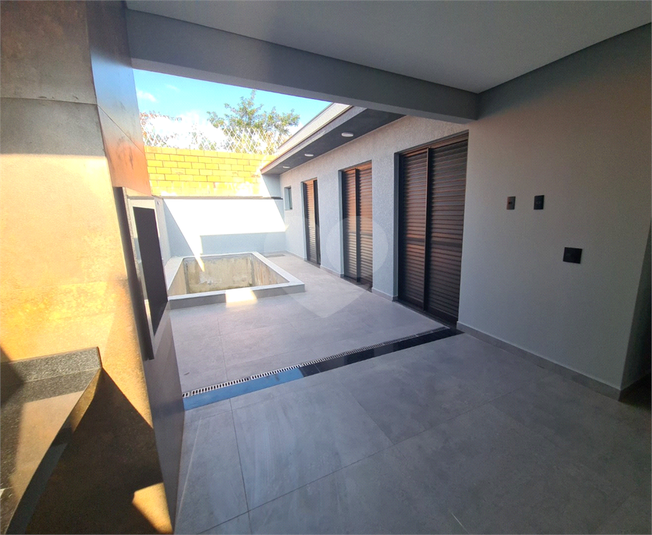 Foto REO1182243