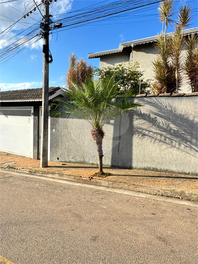 Foto REO1182249