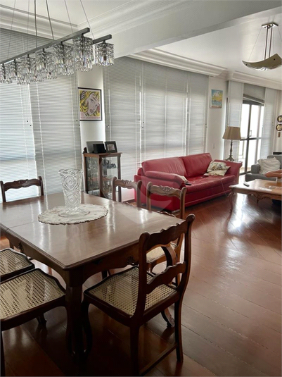 Foto REO1182252