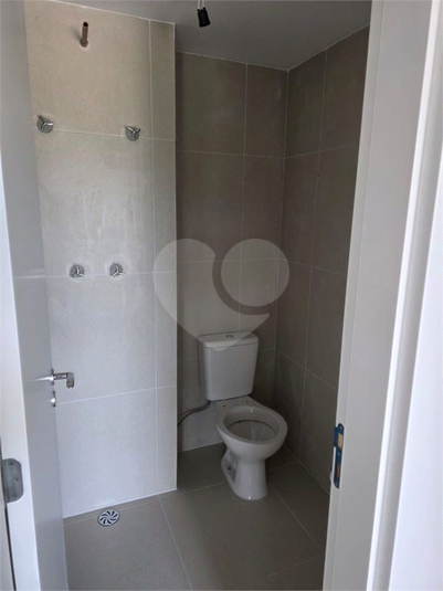 Foto REO1182255