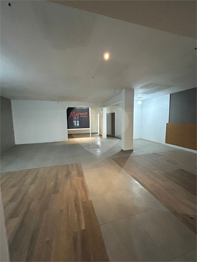 Foto REO1182275