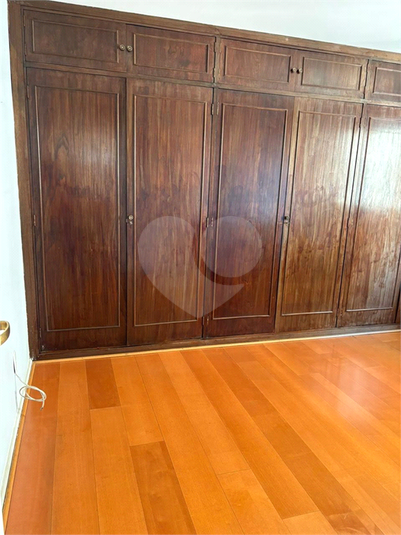 Foto REO1182344
