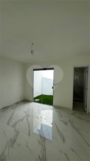 Foto REO1182386