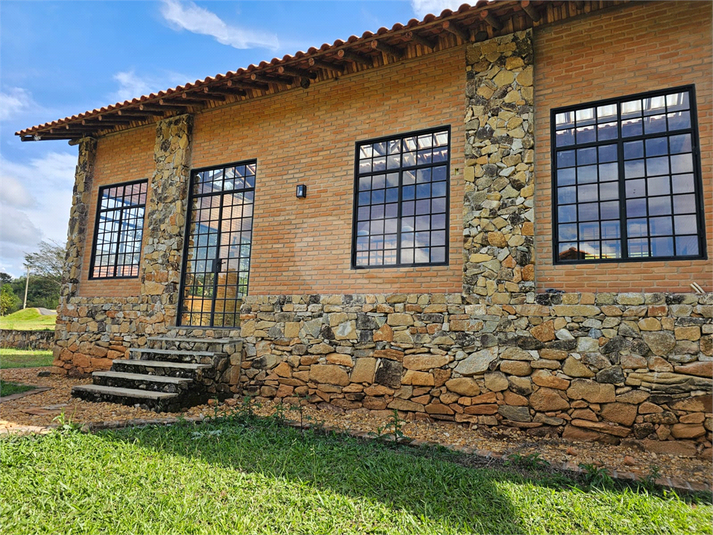 Foto REO1182421