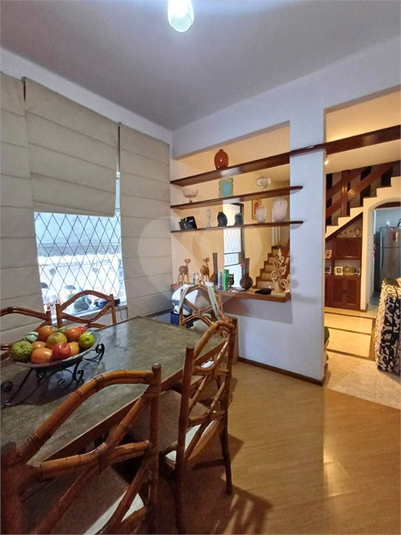Foto REO1182441