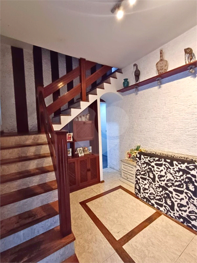 Foto REO1182441