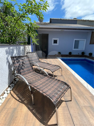 Foto REO1182449
