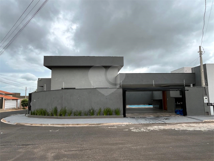 Foto REO1182472