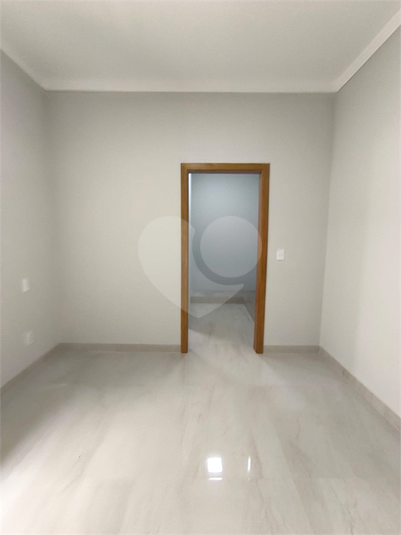 Foto REO1182491