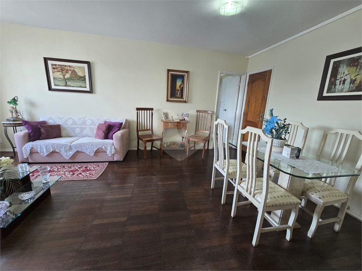Foto REO1182496
