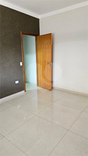Foto REO1182500