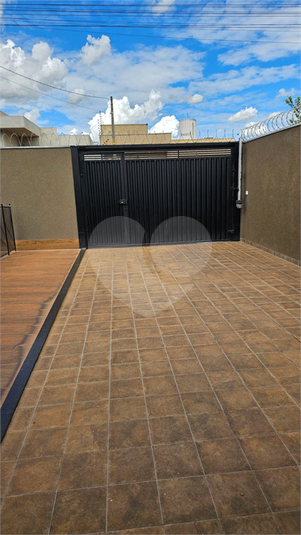 Foto REO1182500