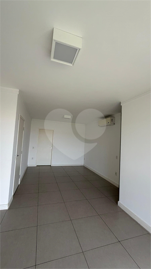 Foto REO1182564