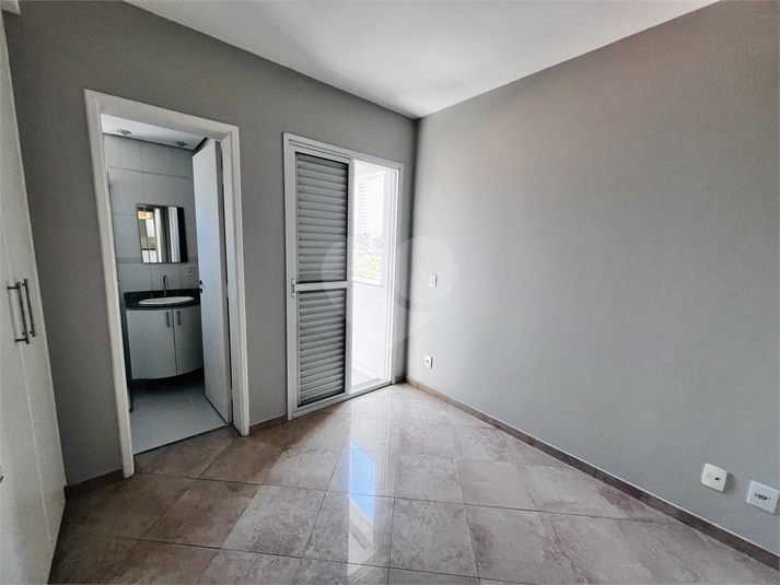 Foto REO1182569