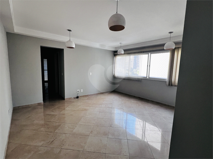 Foto REO1182569