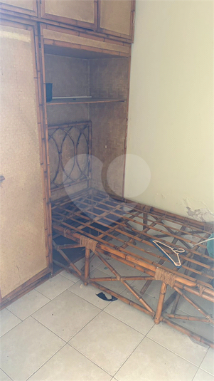 Foto REO1182593