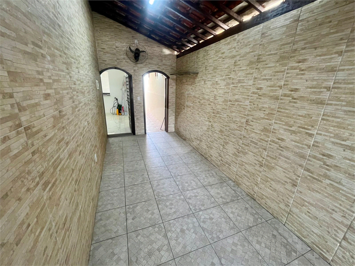 Foto REO1182603