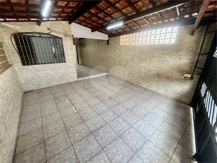 Foto REO1182603