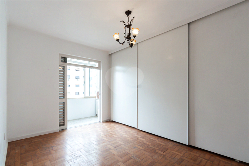 Foto REO1182616