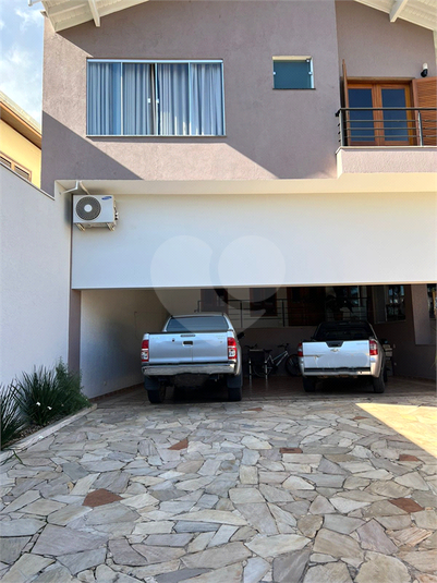 Foto REO1182725